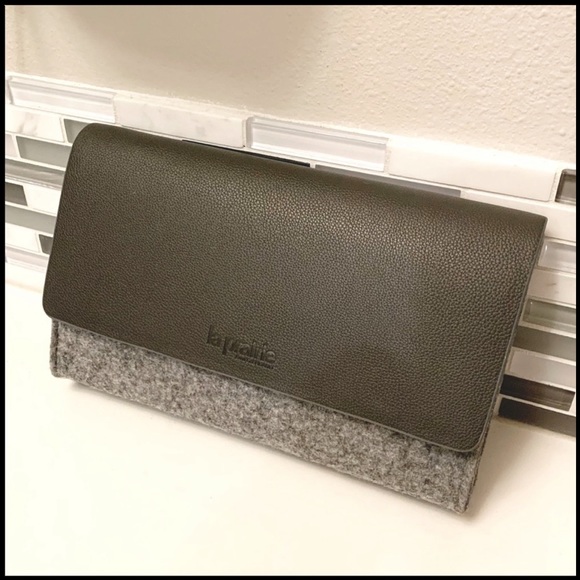 La Prairie Handbags - *GIFTED* La Prairie Clutch